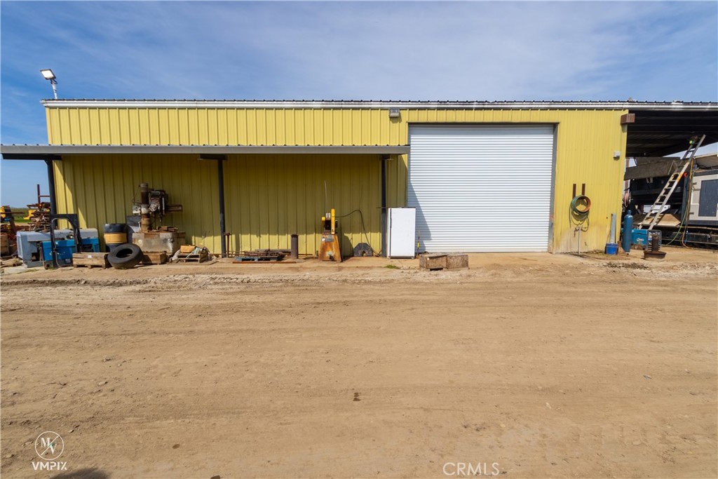 11697 Melcher Rd, Mcfarland, CA 93250