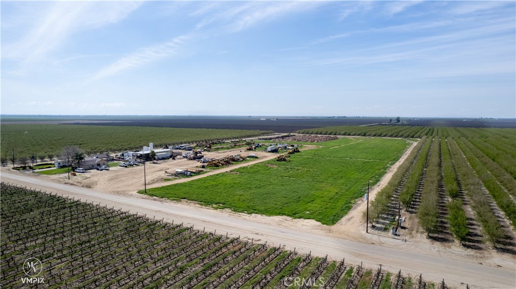 11697 Melcher Rd, Mcfarland, CA 93250