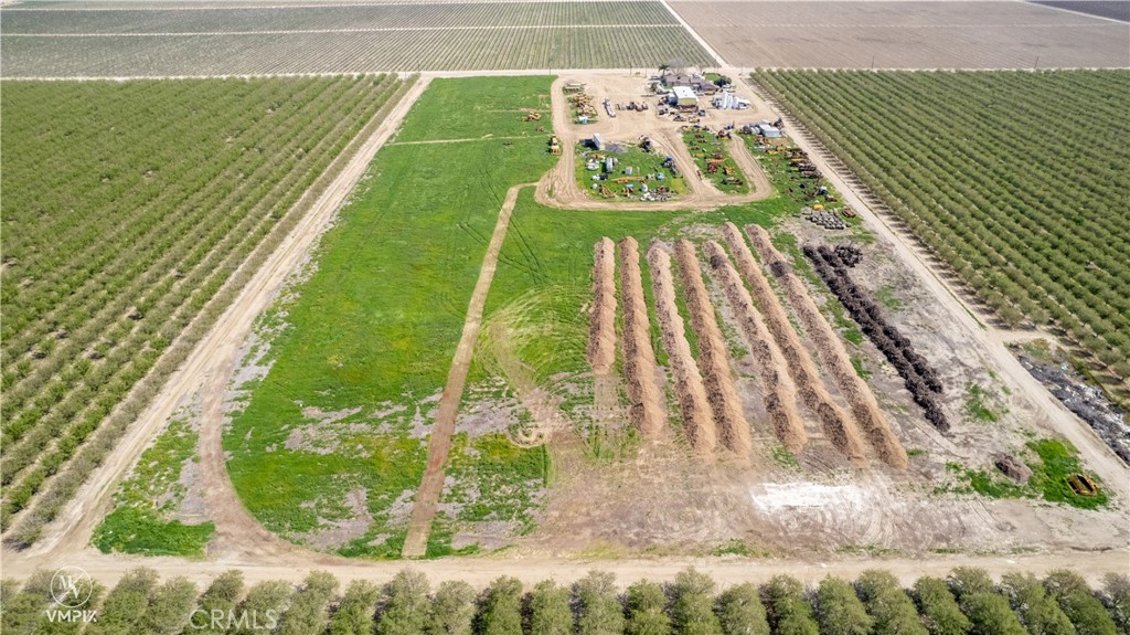 11697 Melcher Rd, Mcfarland, CA 93250