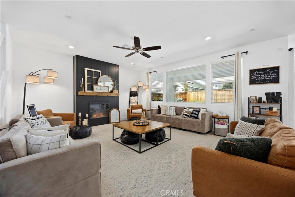 3310 Spruce Park Way, Shafter, CA 93263