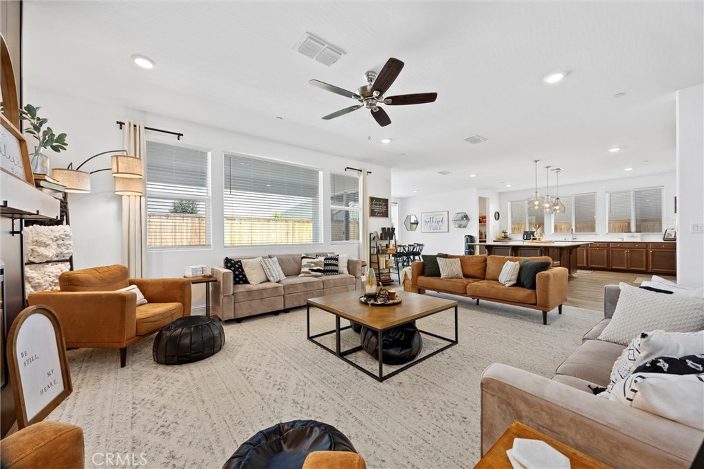 3310 Spruce Park Way, Shafter, CA 93263