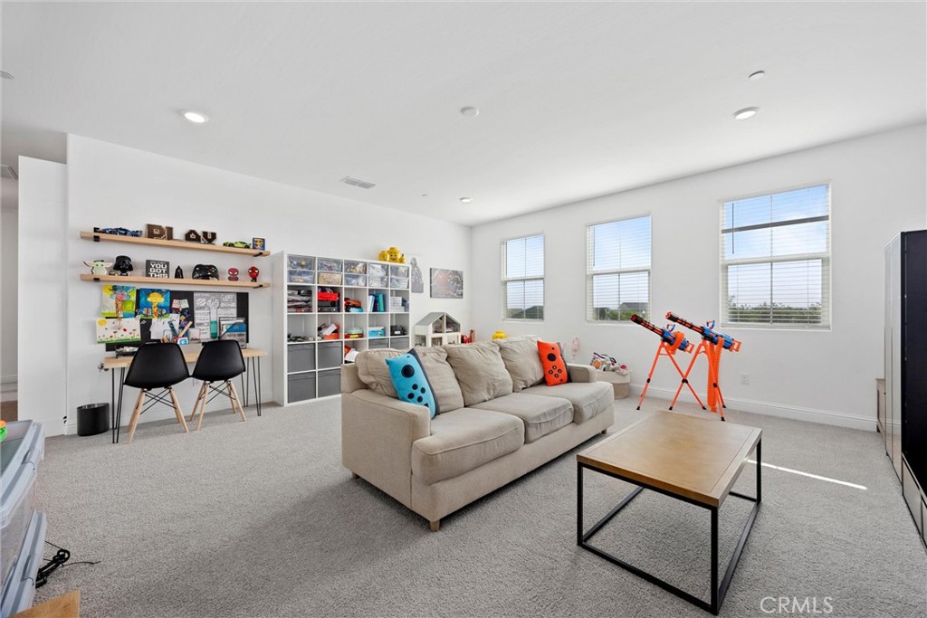 3310 Spruce Park Way, Shafter, CA 93263