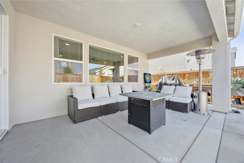 3310 Spruce Park Way, Shafter, CA 93263