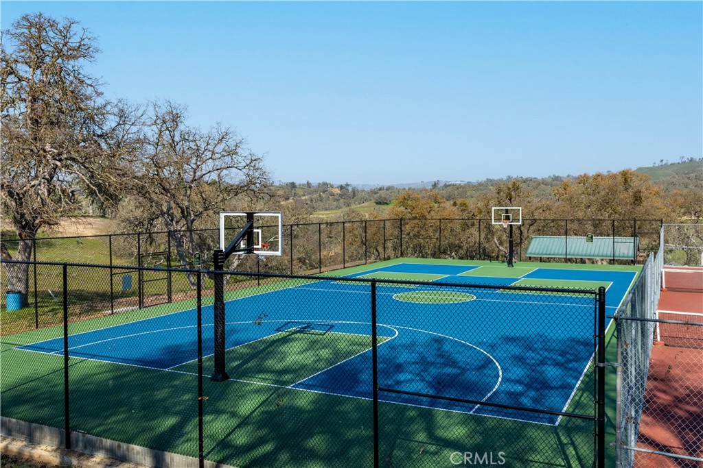 4250 Skylink Ln, Paso Robles, CA 93446