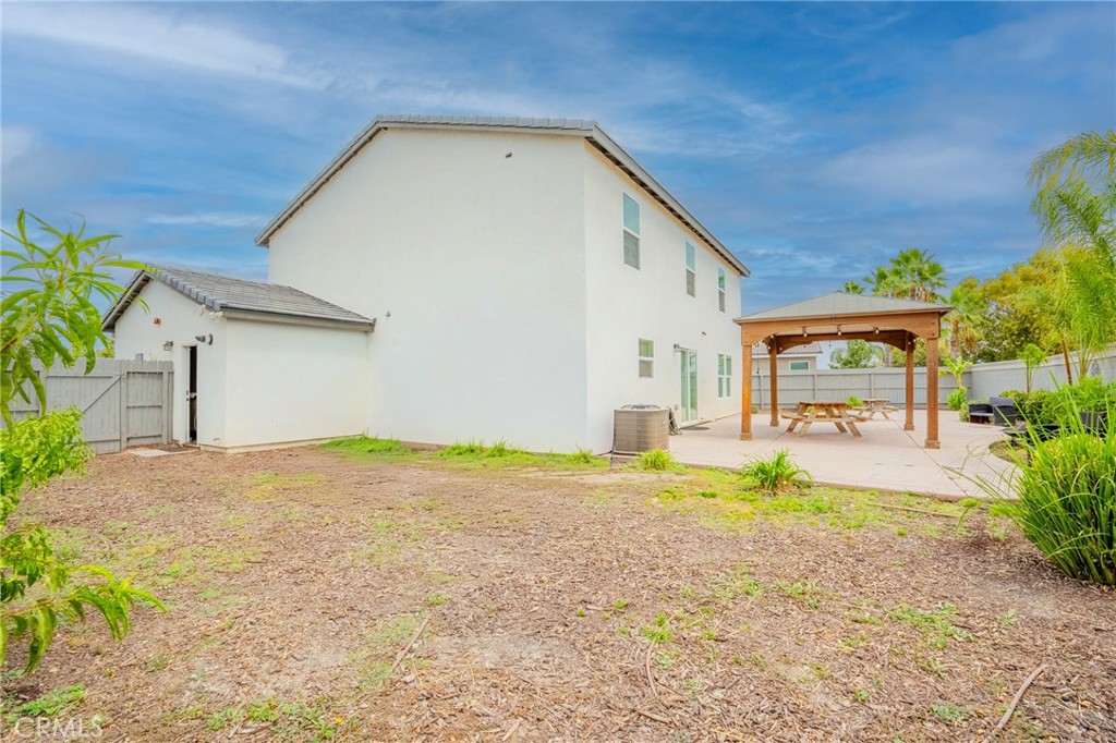 2104 Redding Way, Atwater, CA 95301