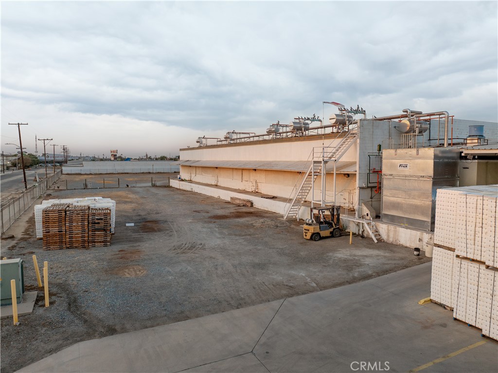 1302 Glenwood St, Delano, CA 93215