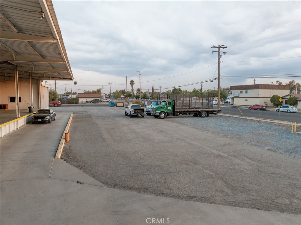 1302 Glenwood St, Delano, CA 93215