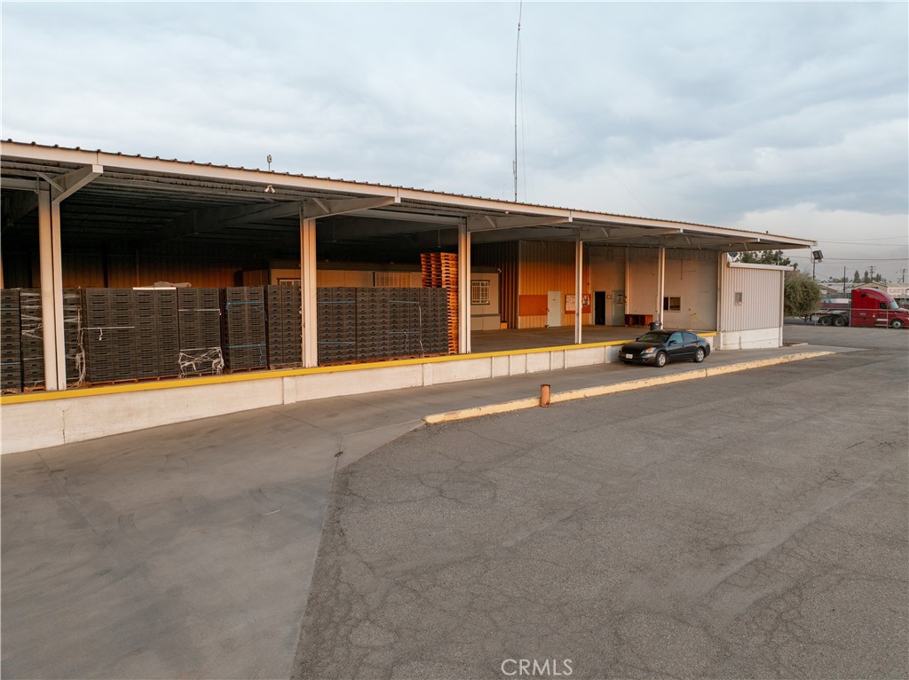 1302 Glenwood St, Delano, CA 93215