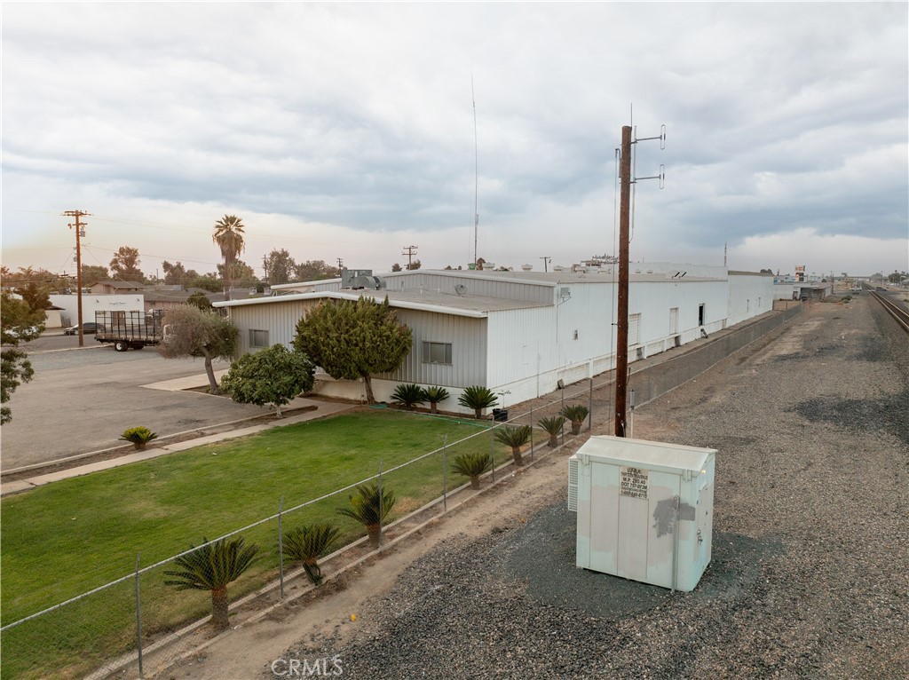 1302 Glenwood St, Delano, CA 93215