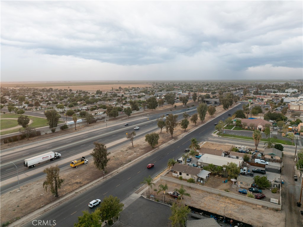 1302 Glenwood St, Delano, CA 93215