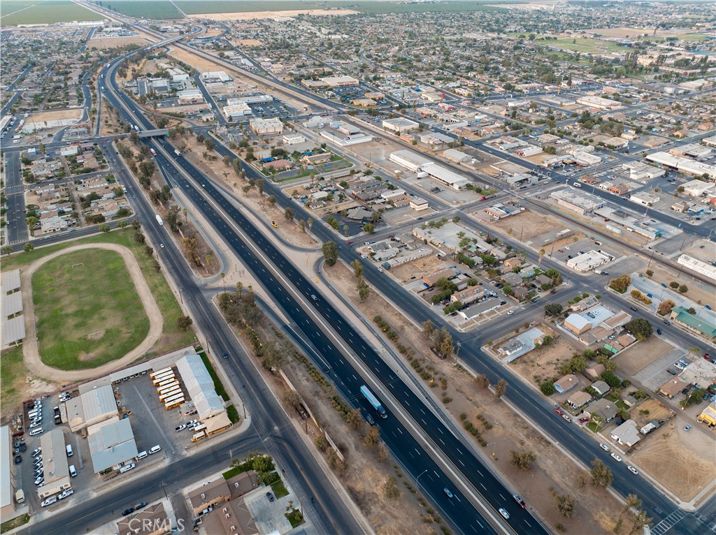 1302 Glenwood St, Delano, CA 93215