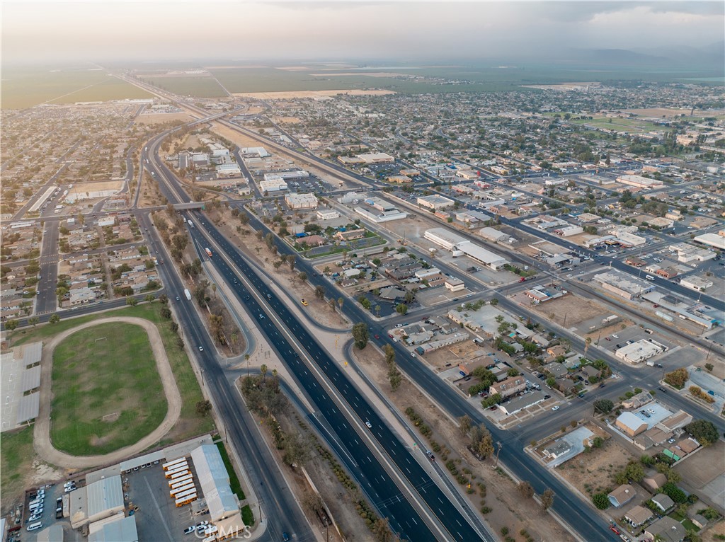 1302 Glenwood St, Delano, CA 93215