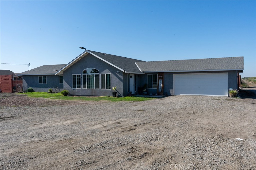 17225 Custer, Dos Palos, CA 93620