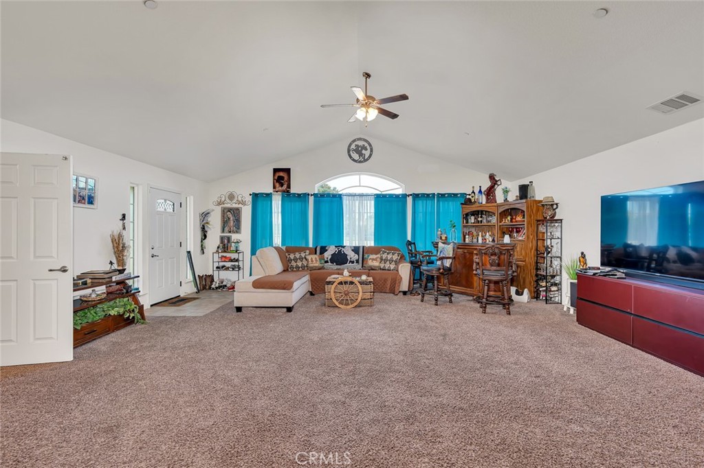 17225 Custer, Dos Palos, CA 93620