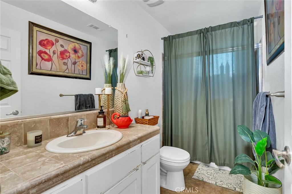 17225 Custer, Dos Palos, CA 93620