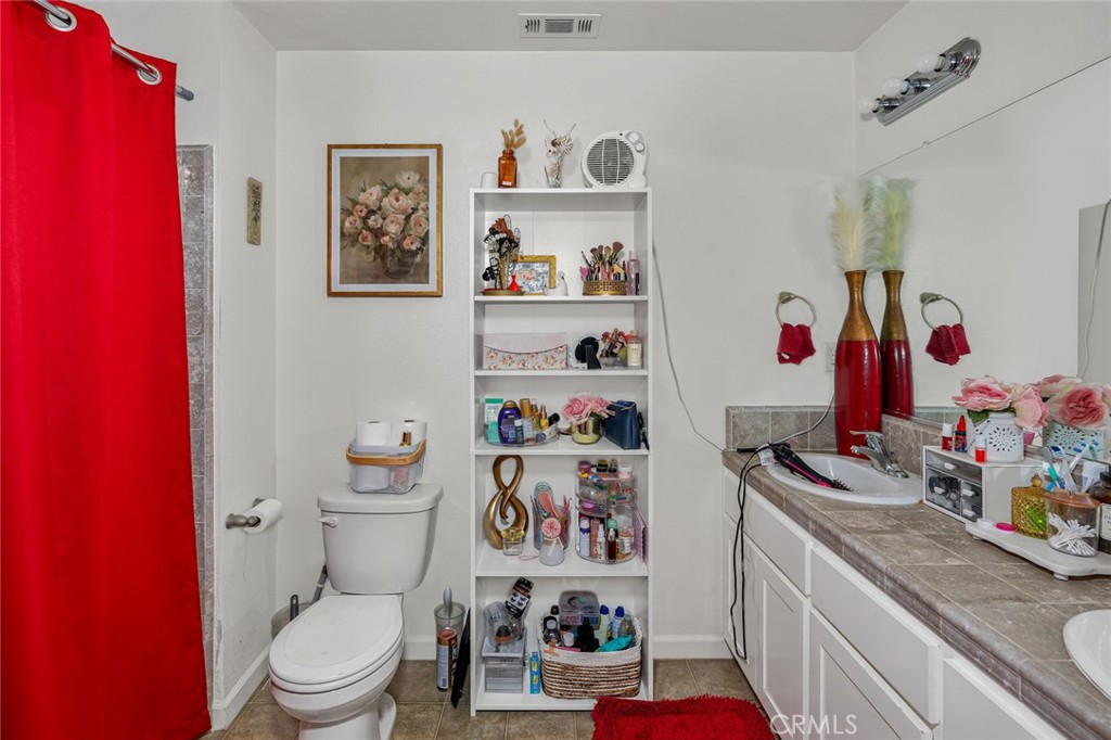 17225 Custer, Dos Palos, CA 93620