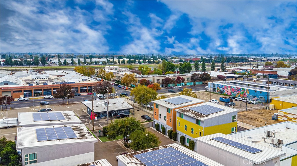 1759 Fulton, Fresno, CA 93721