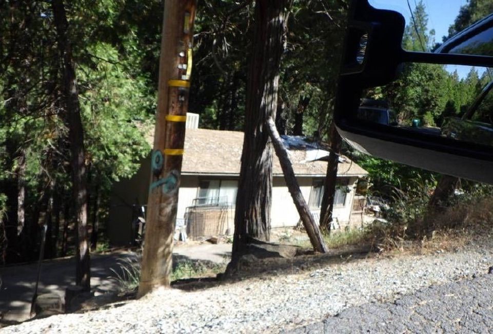 17166 Smokey River, Sonora, CA 95370