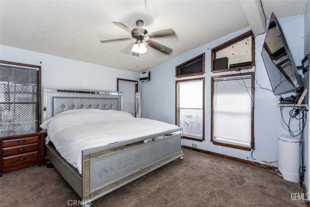 975 N H #41, Tulare, CA 93274