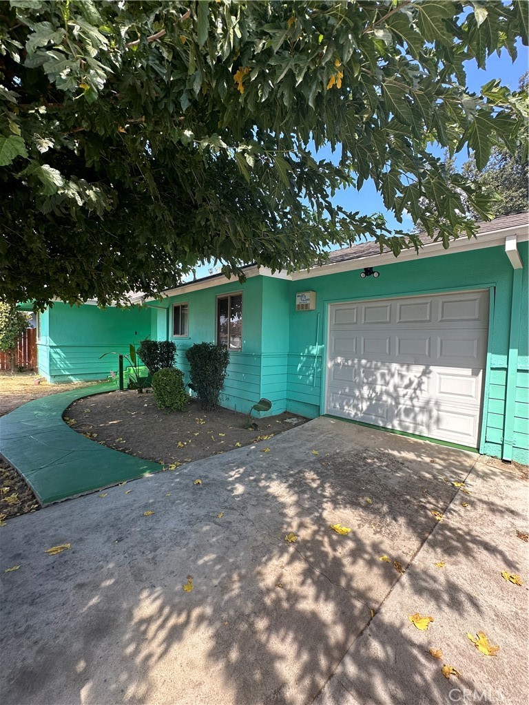 4702 N Fruit Ave, Fresno, CA 93705