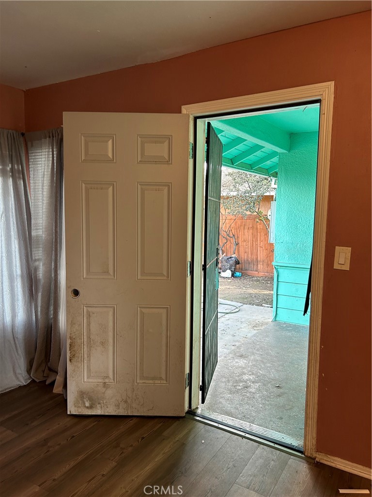 4702 N Fruit Ave, Fresno, CA 93705