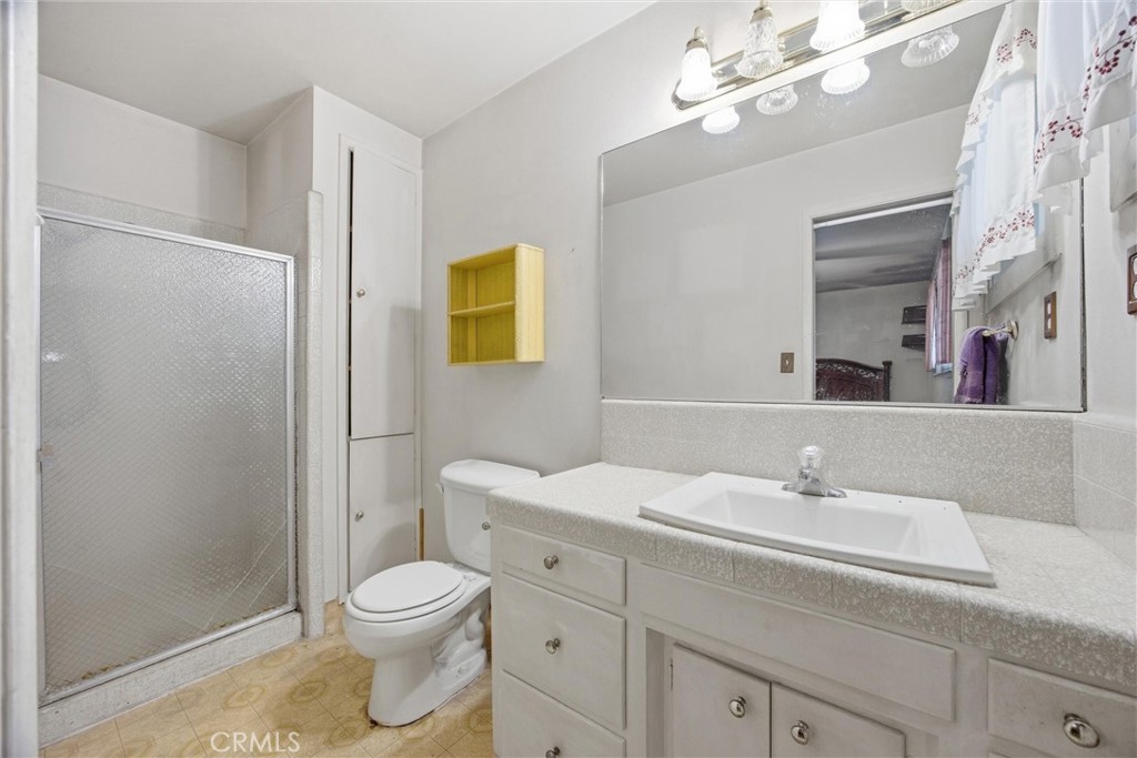 334 N Argyle St, Porterville, CA 93257