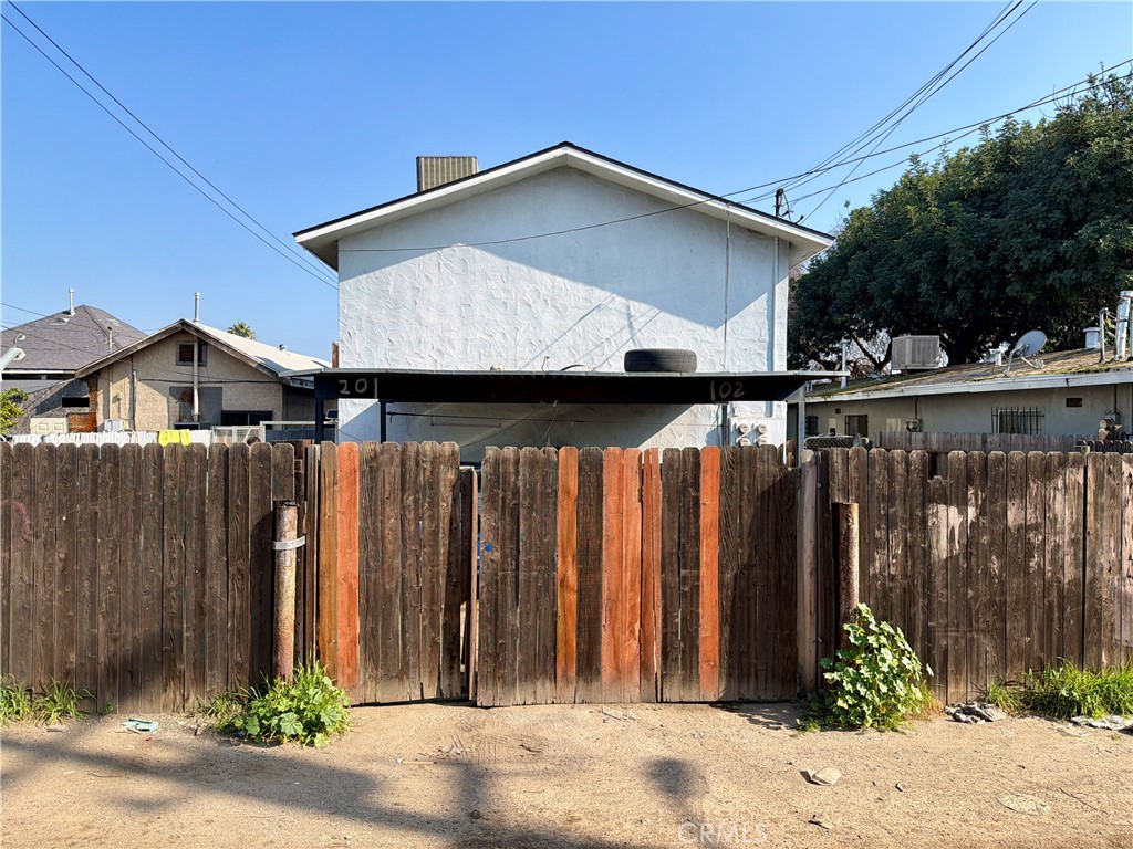 329 N Diana, Fresno, CA 93701