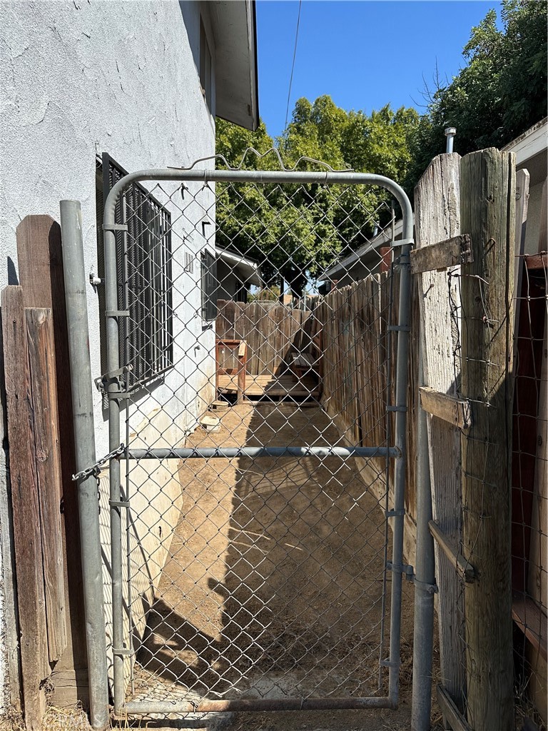 329 N Diana, Fresno, CA 93701