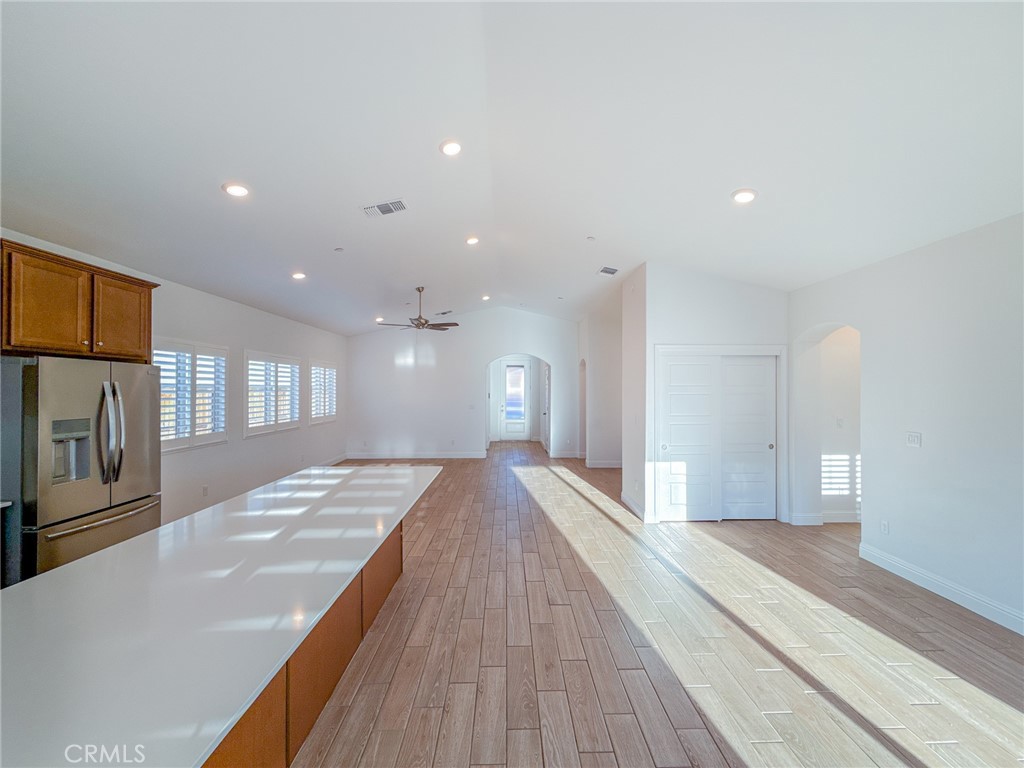 3317 WHISPERING BRK LANE, Shafter, CA 93263