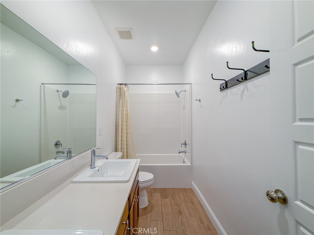 3317 WHISPERING BRK LANE, Shafter, CA 93263