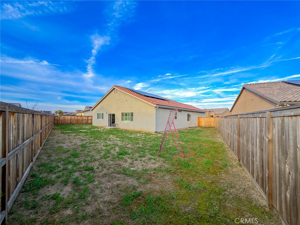 3317 WHISPERING BRK LANE, Shafter, CA 93263