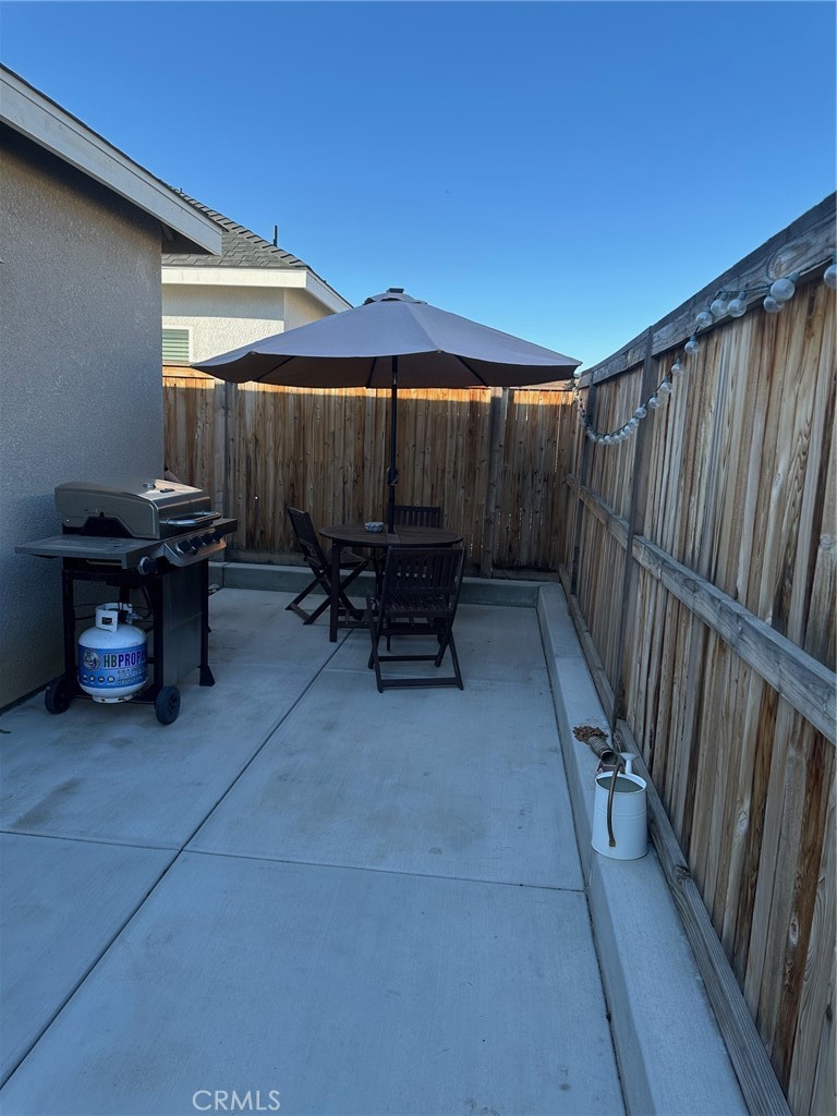 9610 Greenwood Glen, Shafter, CA 93263