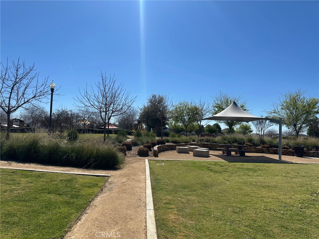 9610 Greenwood Glen, Shafter, CA 93263