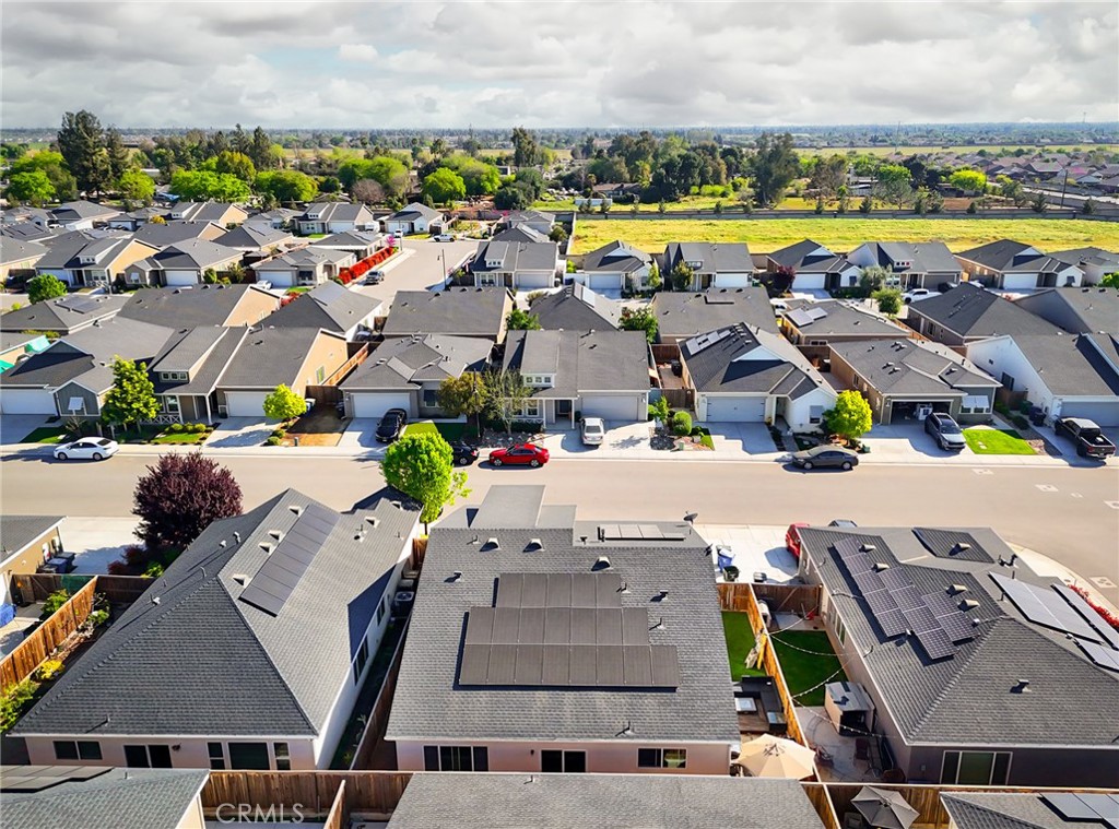 9612 Cobble Creek Dr, Shafter, CA 93263