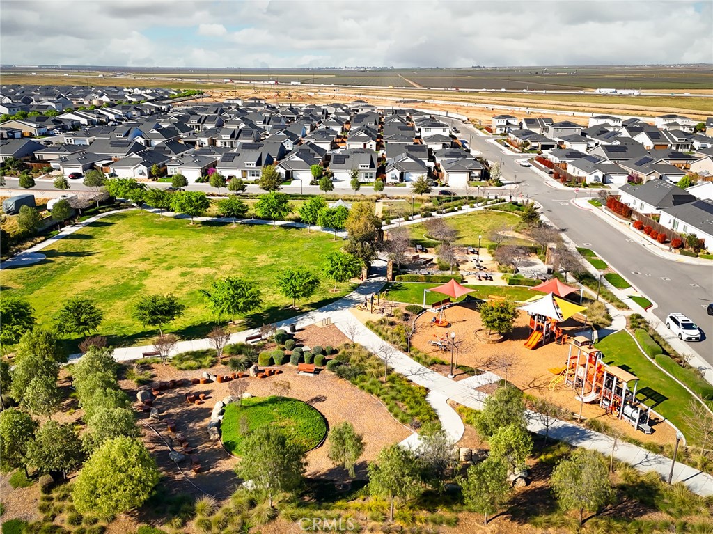 9612 Cobble Creek Dr, Shafter, CA 93263