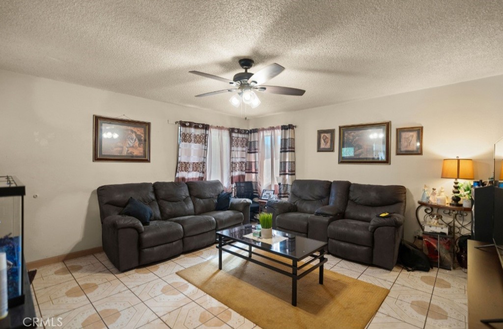 232 Rodriguez Ave, Shafter, CA 93263