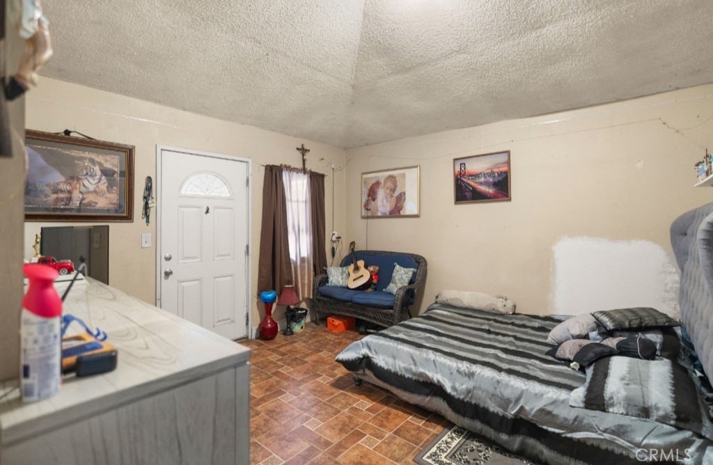 232 Rodriguez Ave, Shafter, CA 93263