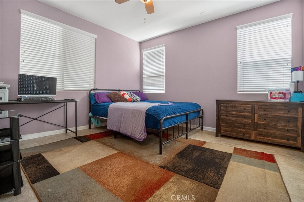 978 San Carlos Ave, Madera, CA 93637