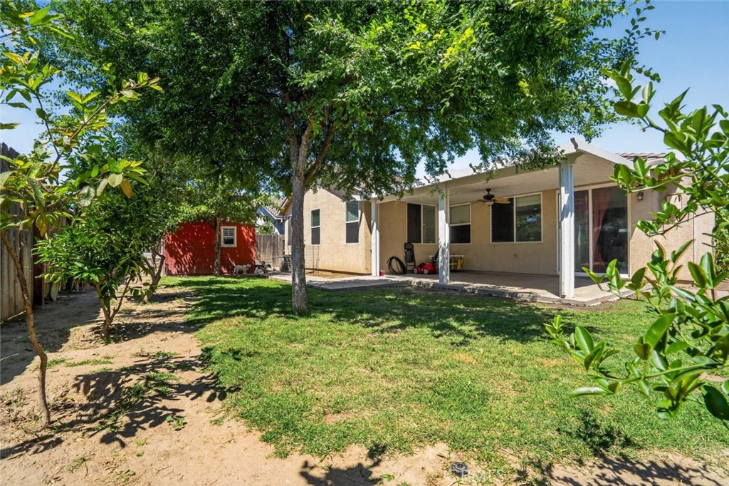 978 San Carlos Ave, Madera, CA 93637