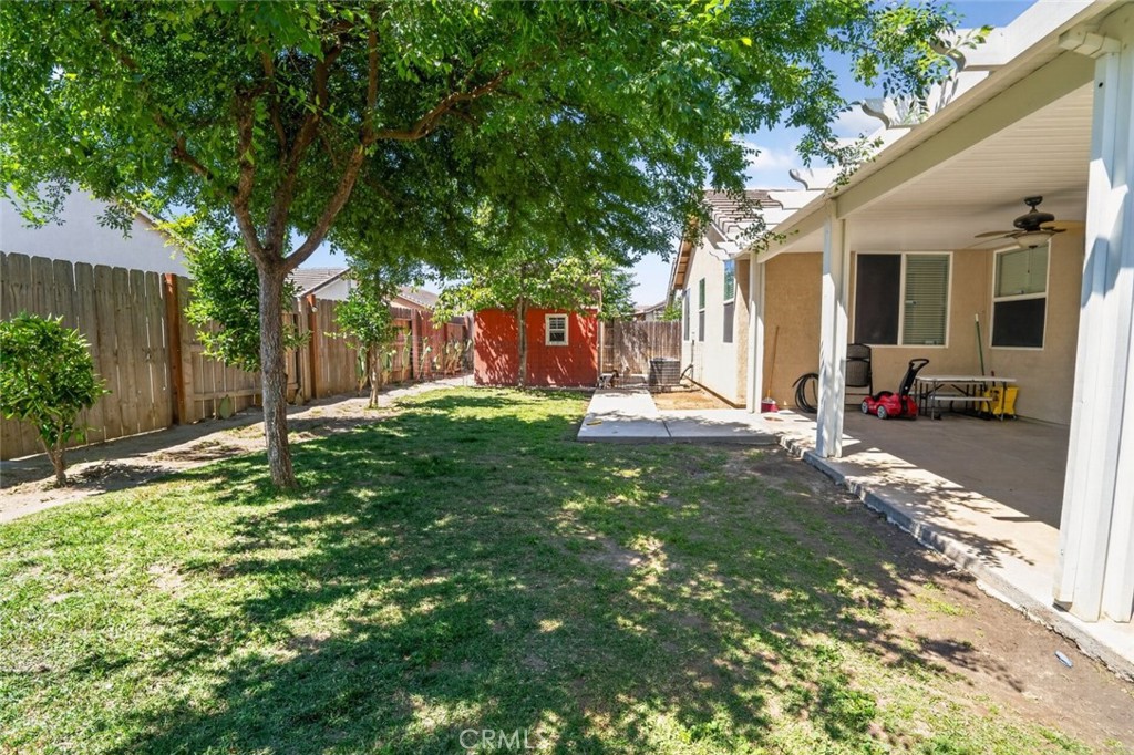 978 San Carlos Ave, Madera, CA 93637