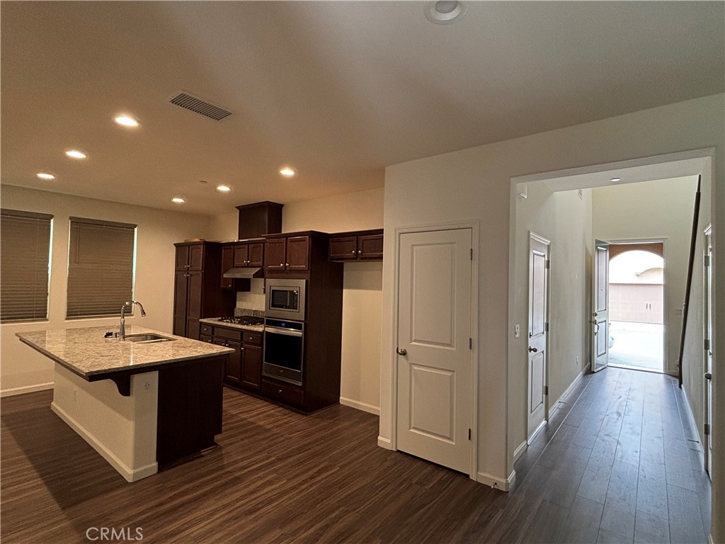 914 W Wishon, Madera, CA 93636