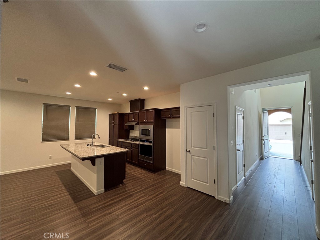 914 W Wishon, Madera, CA 93636