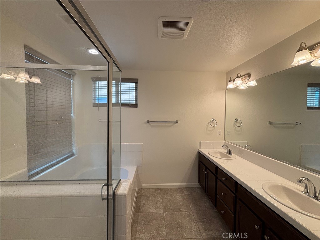 914 W Wishon, Madera, CA 93636