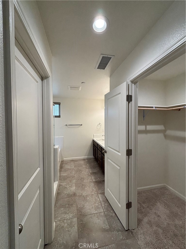 914 W Wishon, Madera, CA 93636