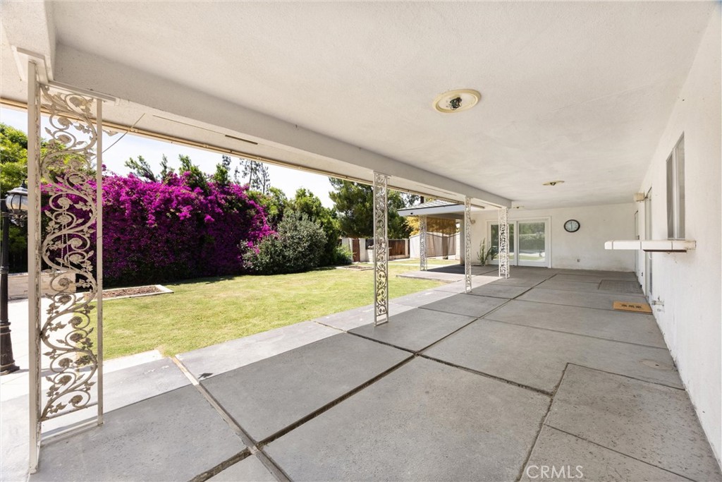719 Mannel, Shafter, CA 93263