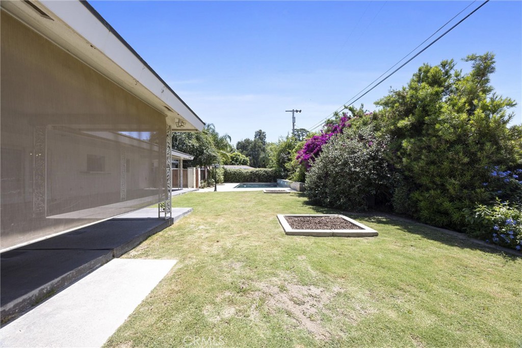 719 Mannel, Shafter, CA 93263