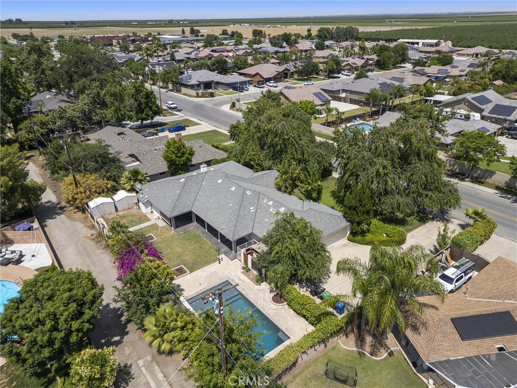 719 Mannel, Shafter, CA 93263