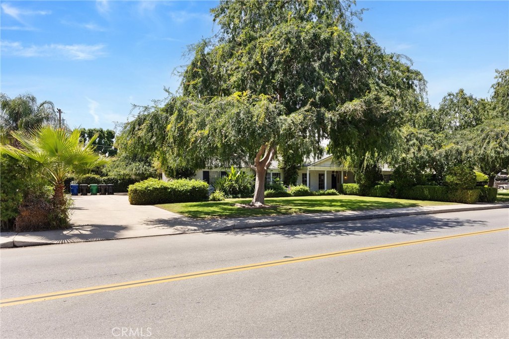 719 Mannel, Shafter, CA 93263