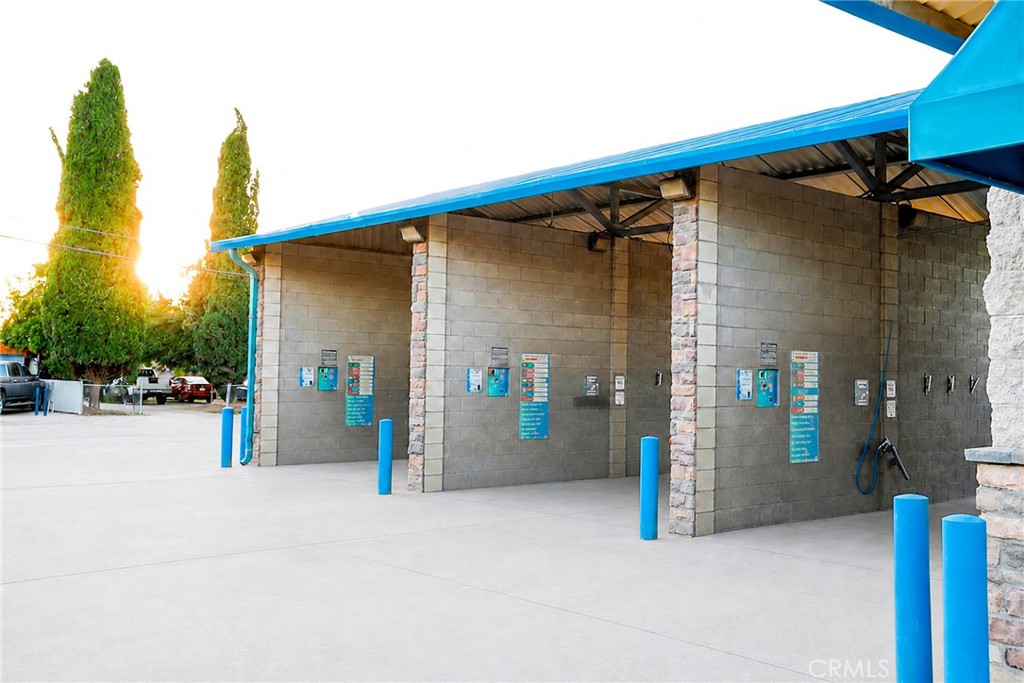 1220 W Houston, Visalia, CA 93291
