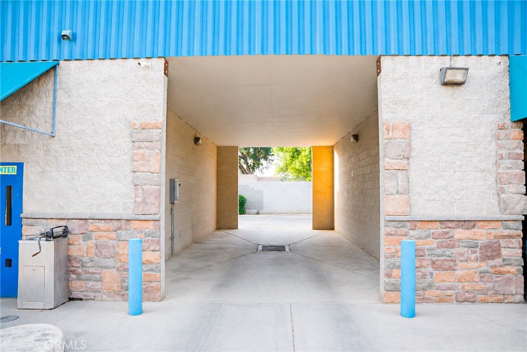 1220 W Houston, Visalia, CA 93291